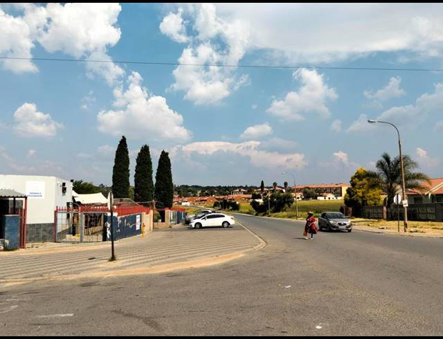 3 BEDROOM HOUSE FOR SALE IN NORKEM PARK